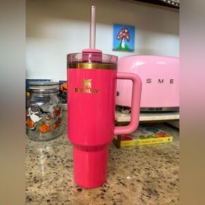 Stanley pink parade 40oz Stanley